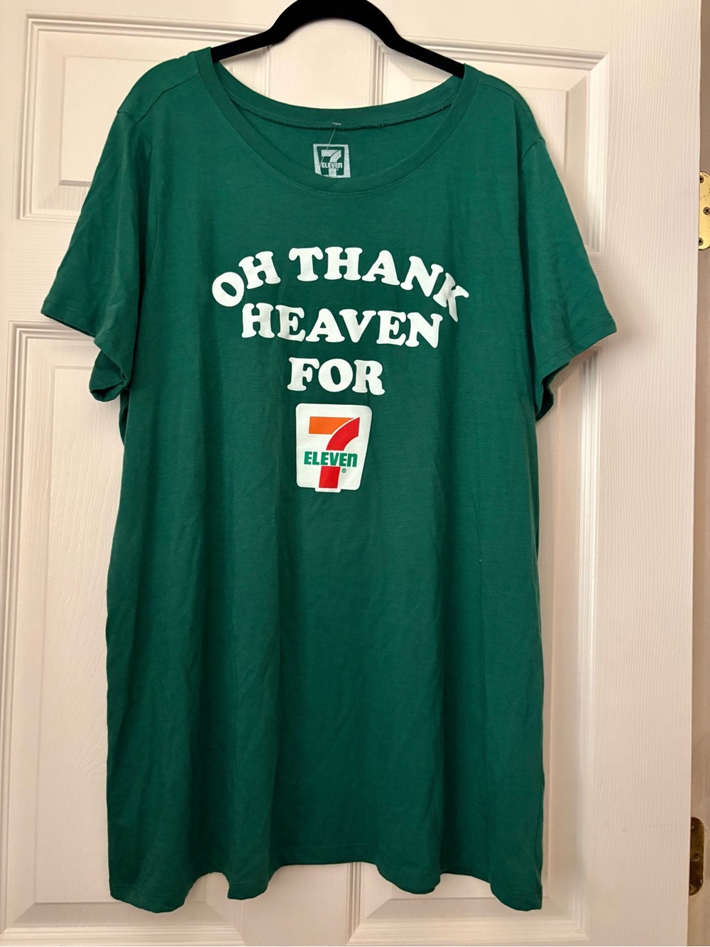 Torrid green “Oh thank heaven for 7 Eleven” SOLD OUT SIZE 3X NWT
